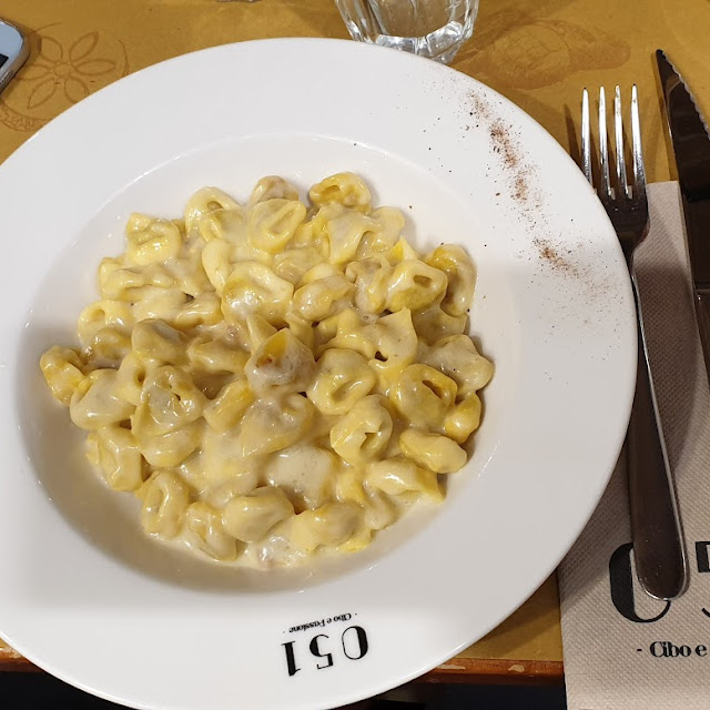 Tortellini In Crema Di Parmigiano
