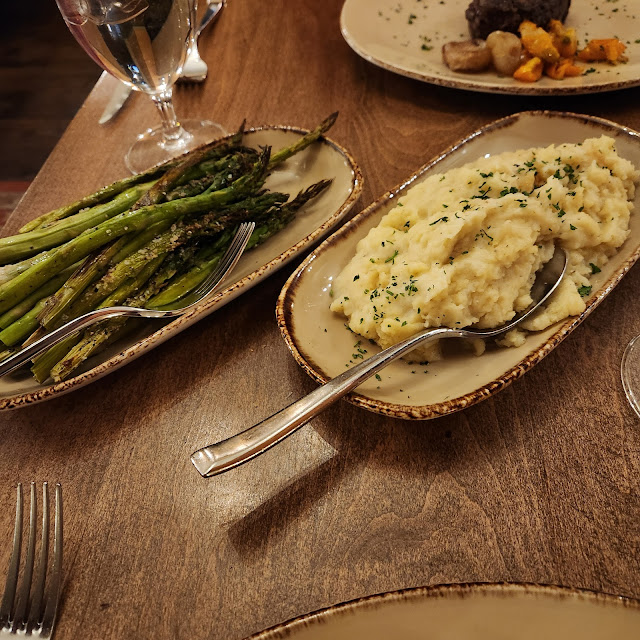 Asparagus and Mashed Potatoes