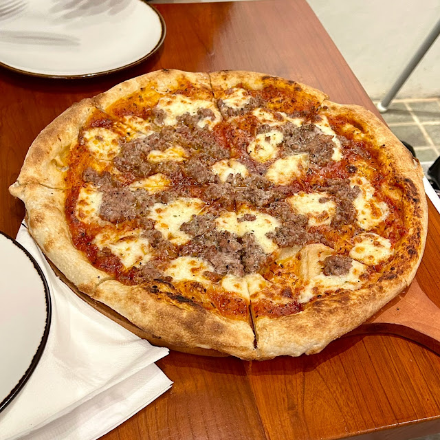 Maritara Beef Pizza