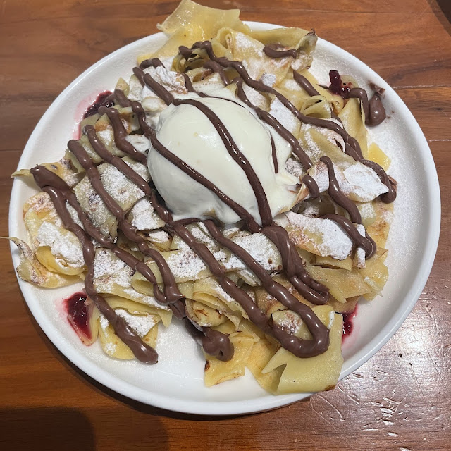 Pancake Strip with Ice Cream