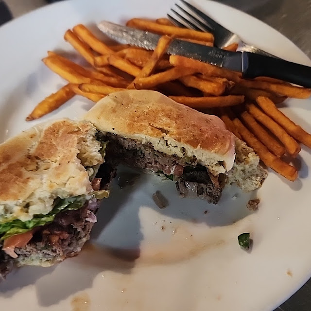 287 Roadhouse Burger