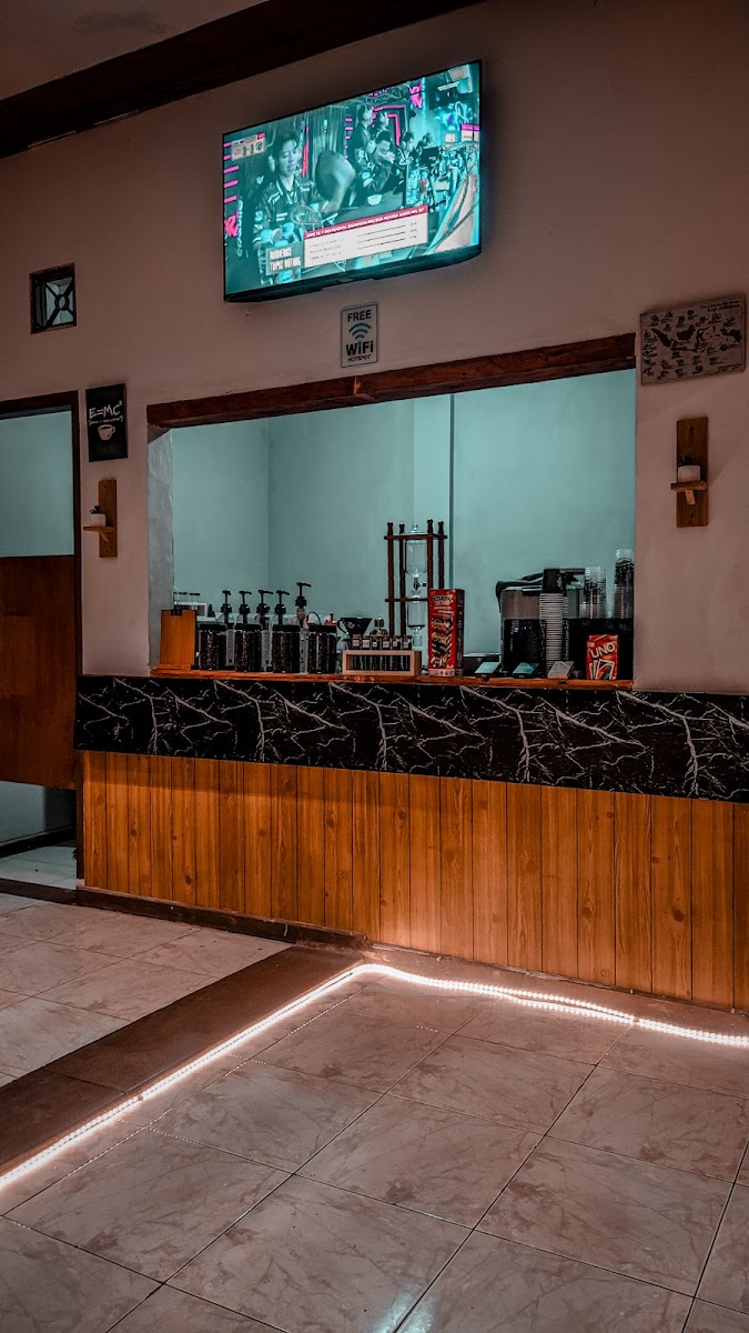 3-Bar Cafe & Pujasera