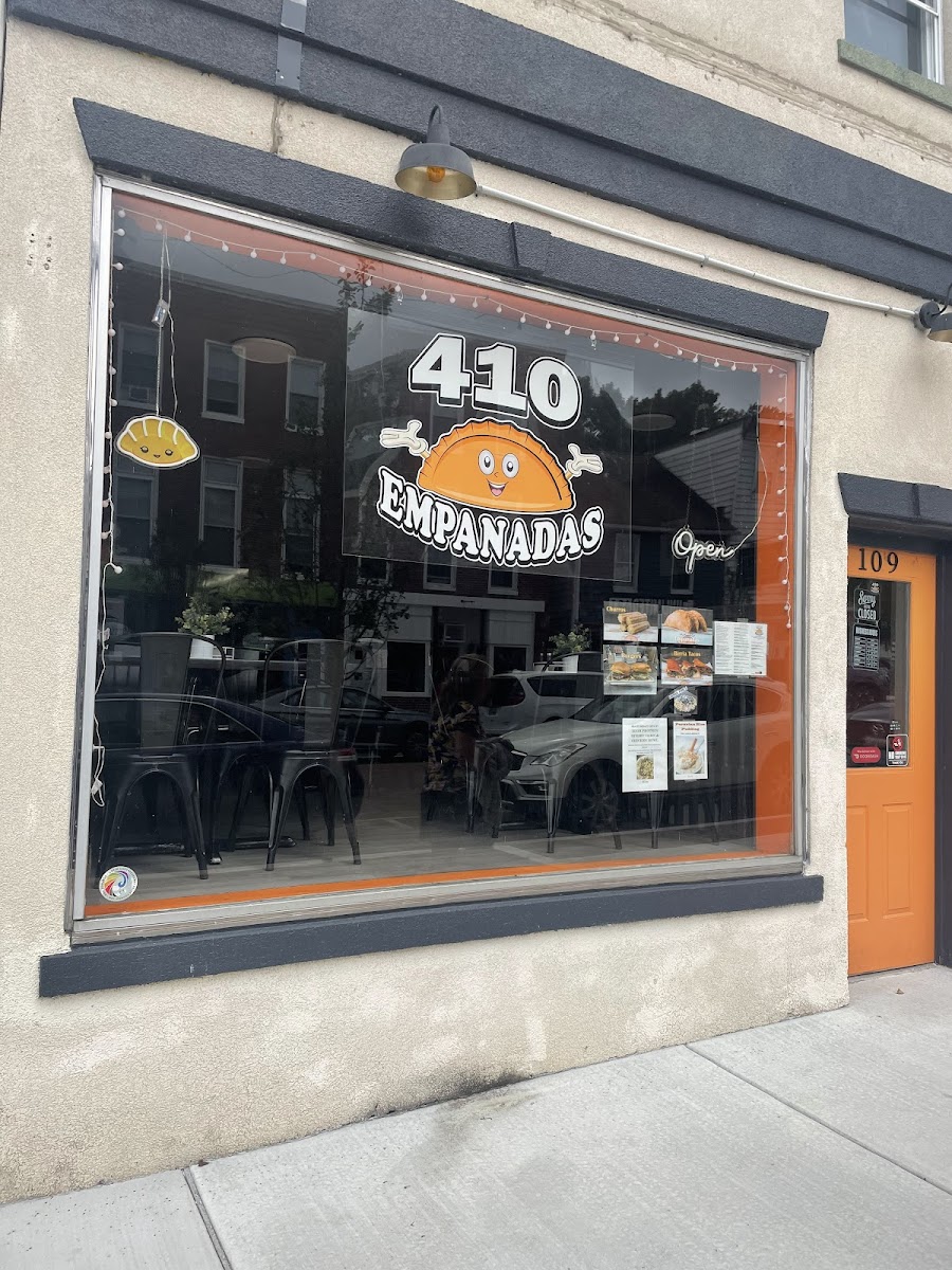 410 Empanadas
