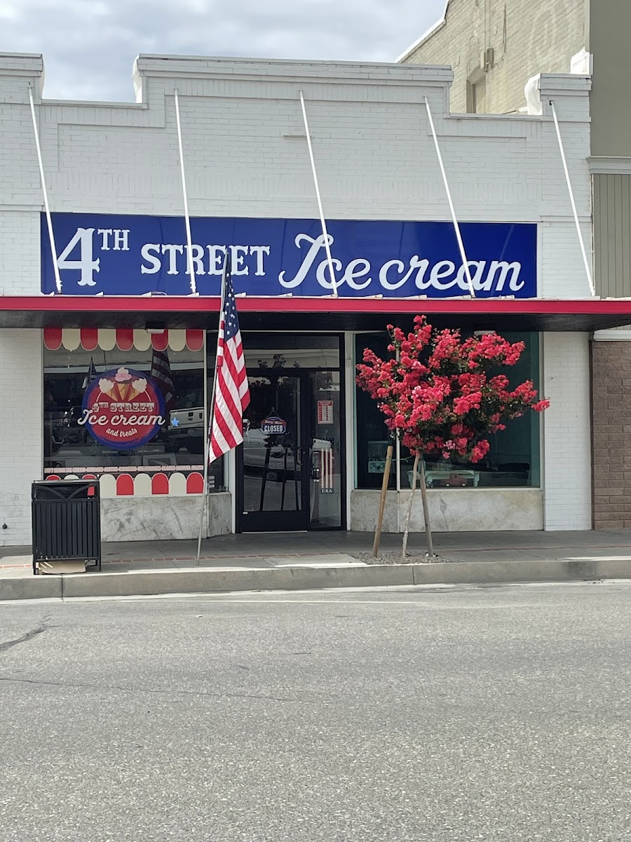 4th Street Ice Cream & Treats