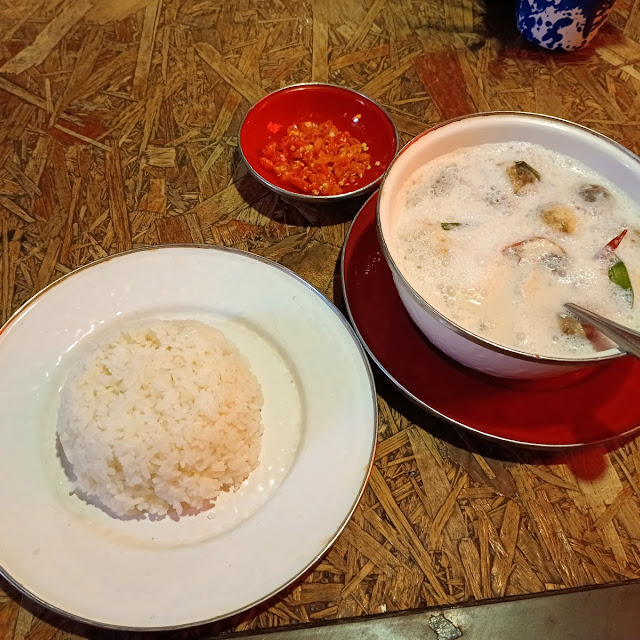 Tom Ka Coconut Soup