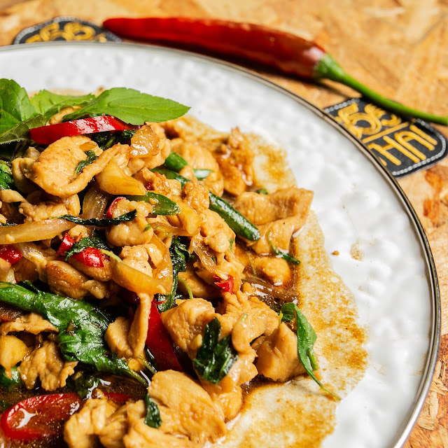 Gai Pad Khing