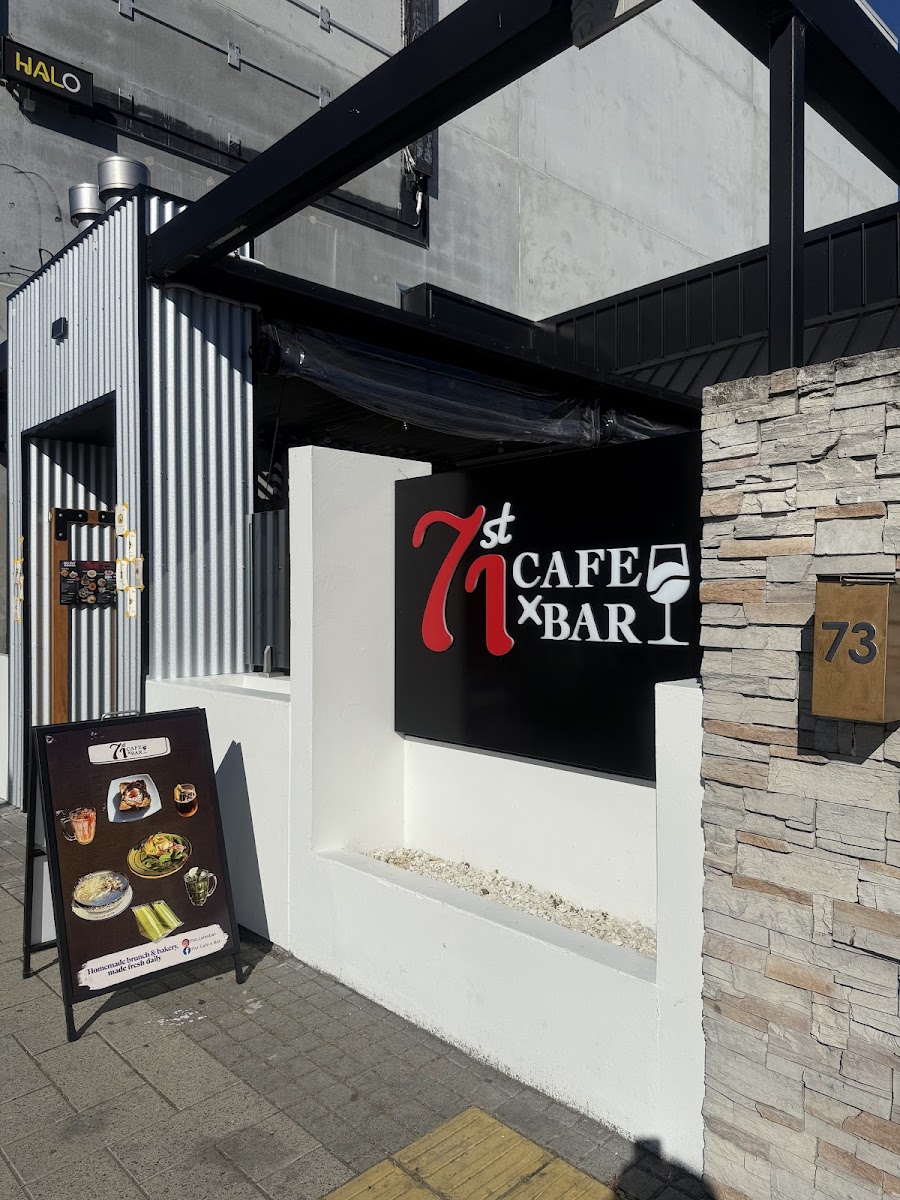 71st Cafe x Bar