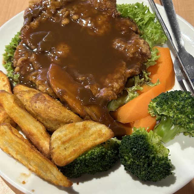 Classic 9 Hainanese Chicken Chop