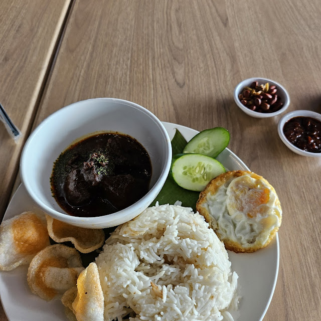 Nasi Lemak Rendang Daging