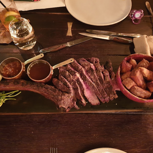 Tomahawk Steak