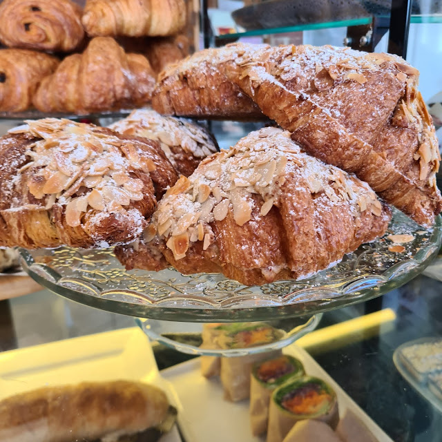 Almond Croissant