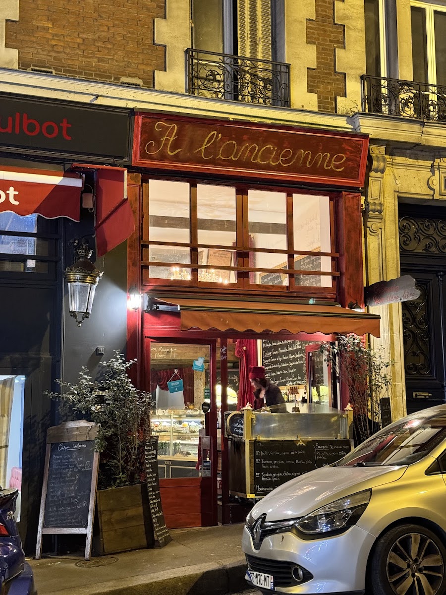 À l'Ancienne