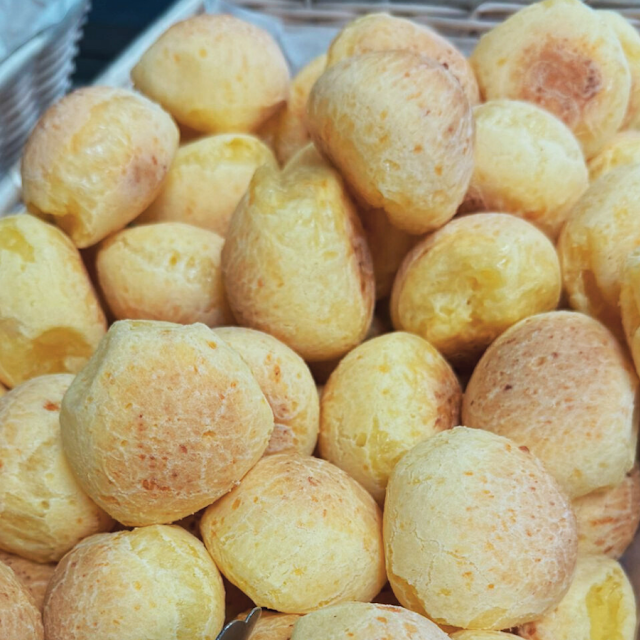 Brazilian Cheese Bread Pão De Queijo