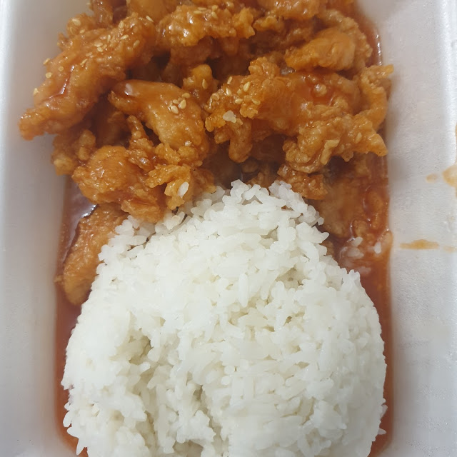Sweet and Sour Crispy Chicken with Rise