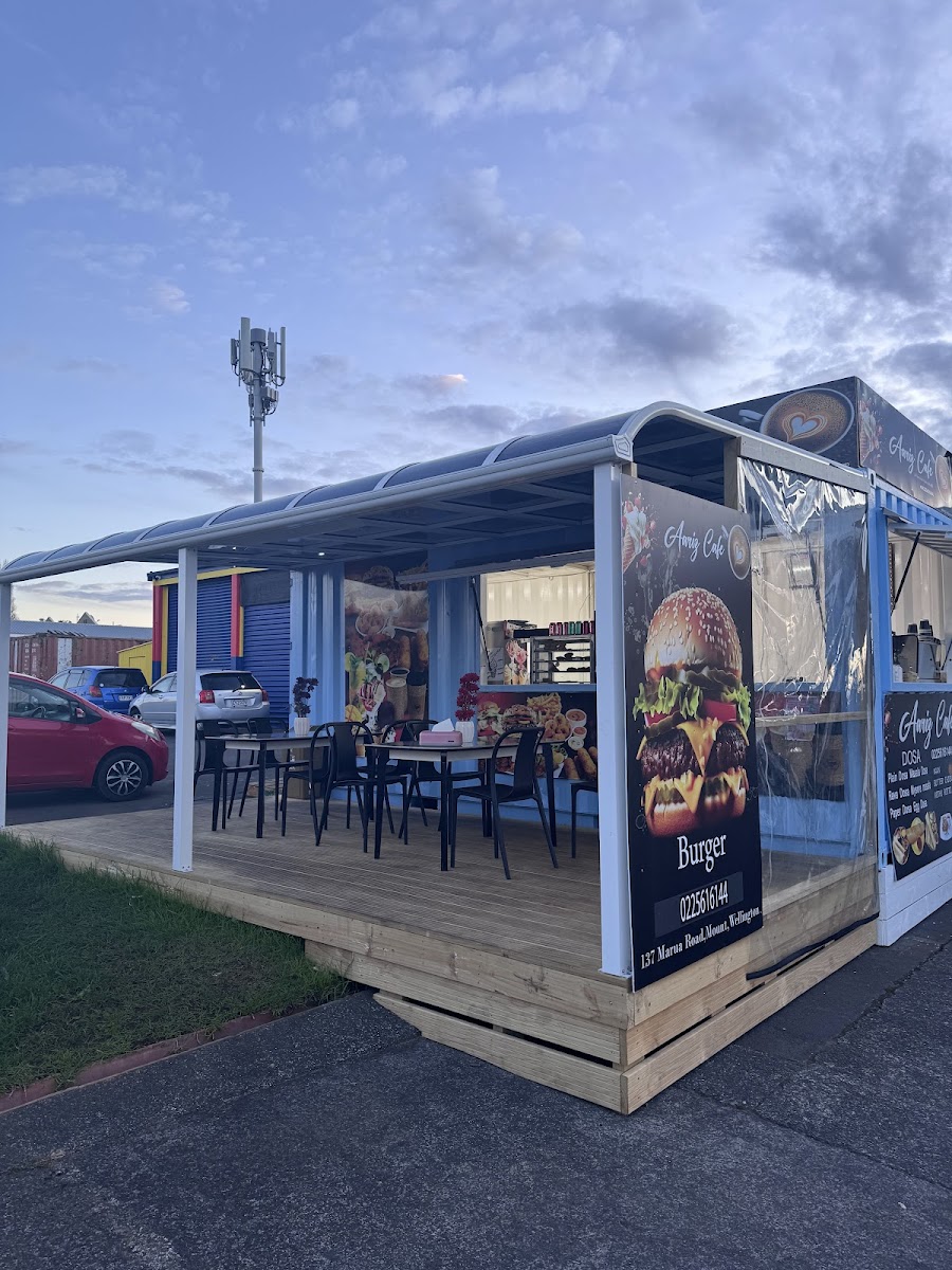Aariz Cafe