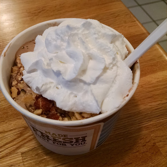 Snickers Sundae