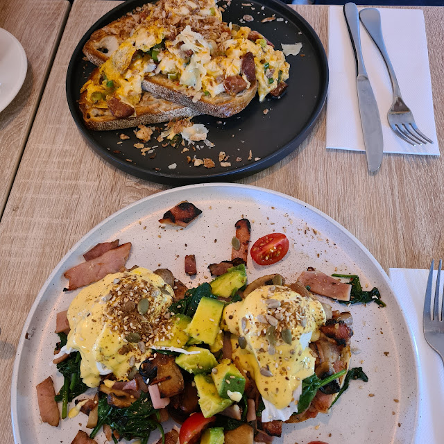 Breakfast Salad