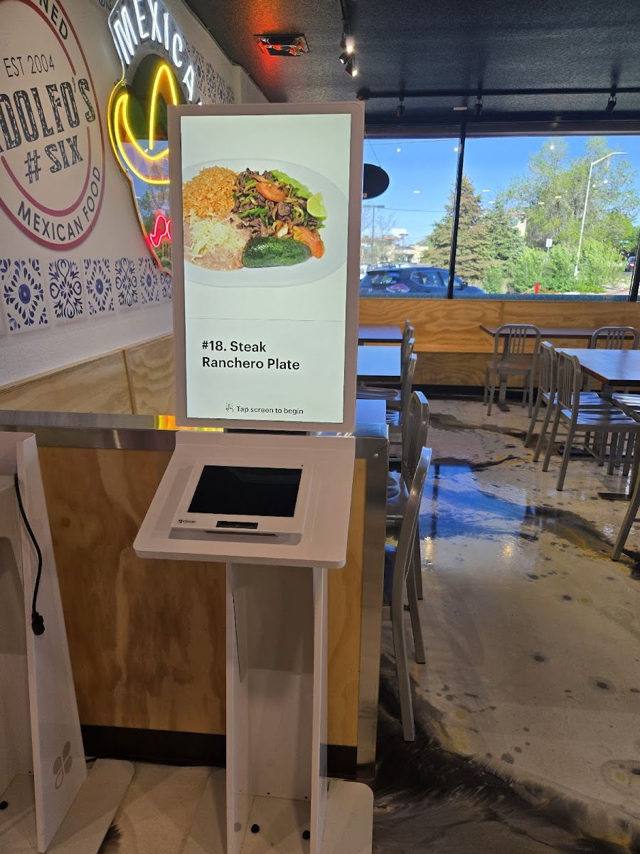 Adolfo’s Mexican food