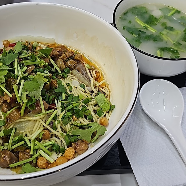 辣子鸡丁拌面 就是爽