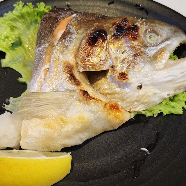 salmon head shio 三文鱼头盐烤