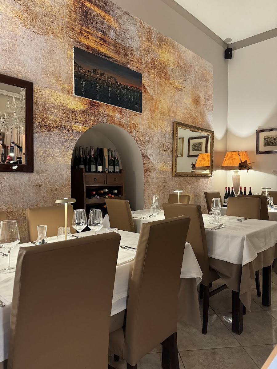 Al Mazarì Restaurant