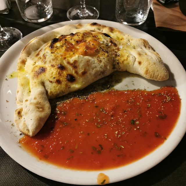 Pizza Calzone
