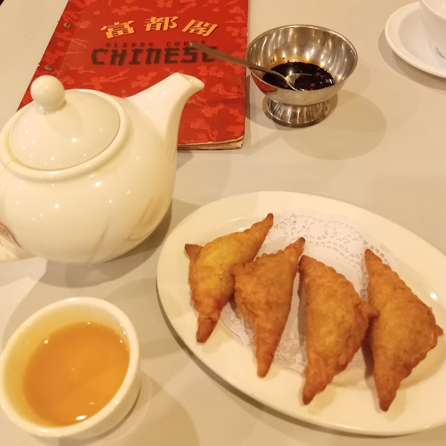 Curry Puffs 4 & Chinese Tea