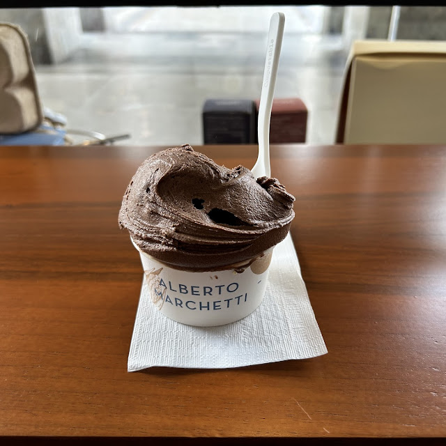 Velvety Chocolate Scoop