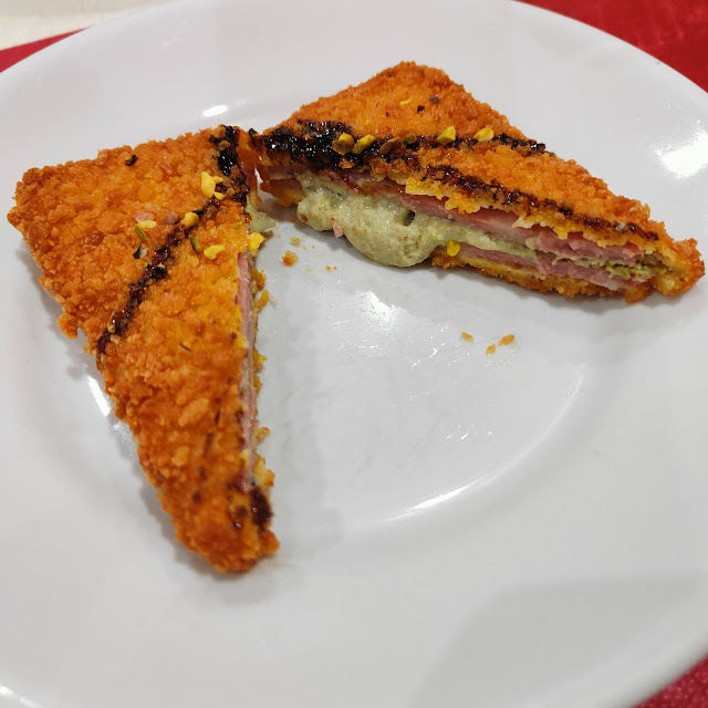 La Mortadella In Carrozza