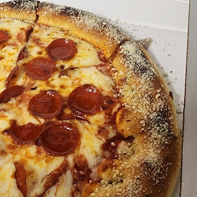 XL Stuffed Crust Pepperoni Pizza