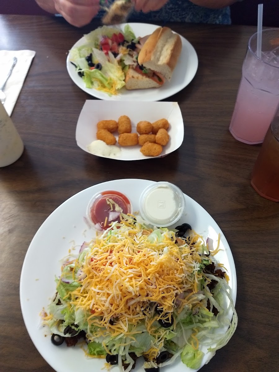Allen’s Pizza Place