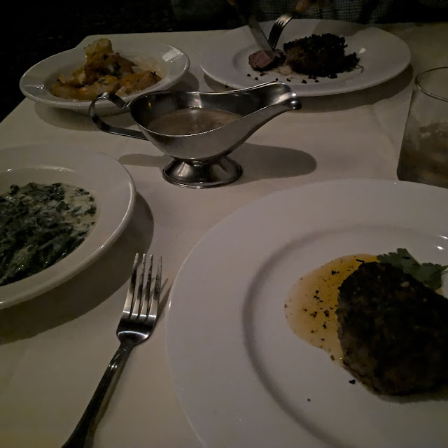 8oz Filet Mignon with Black Pepper Gravy