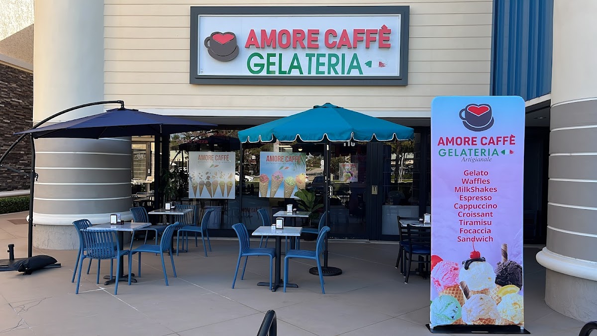 Amore Caffe Boca gelateria ( ice cream )