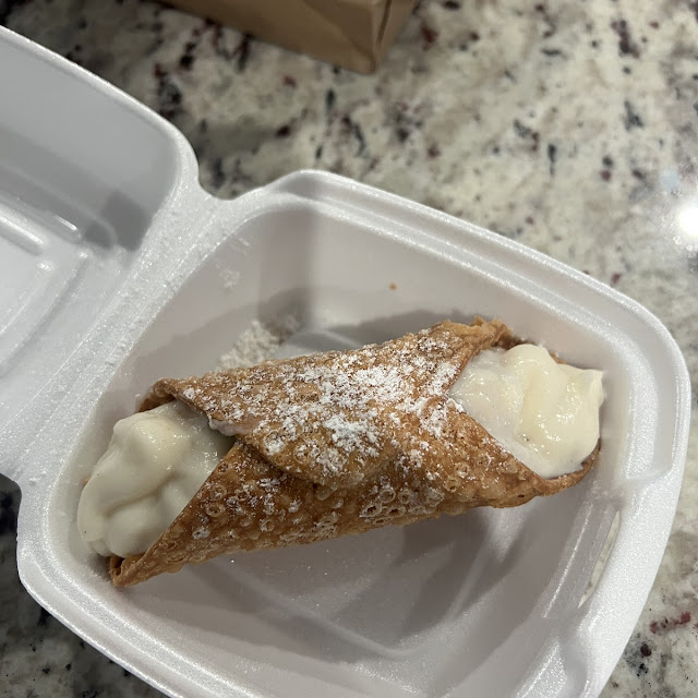 Cannolis