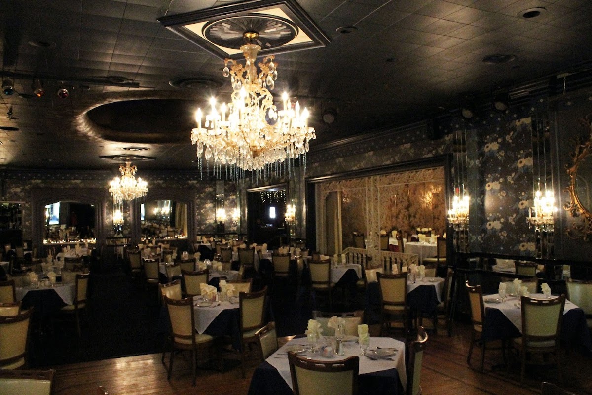 Angelo's Northwood Villa