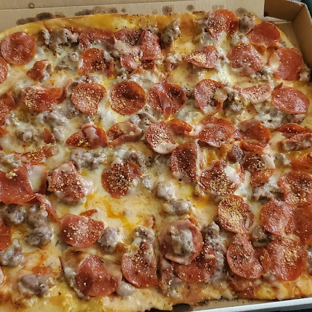 Large Meat Pizza