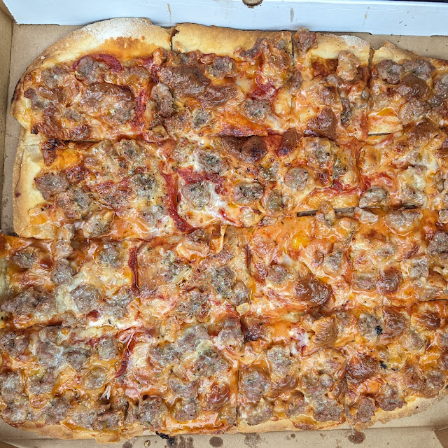 Montgomery Sausage Pizza