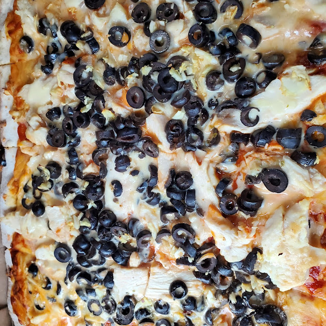Chicken w Black Olives
