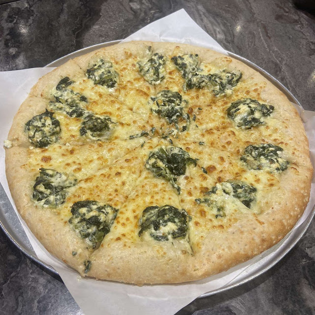 Creamy Spinach Pizza