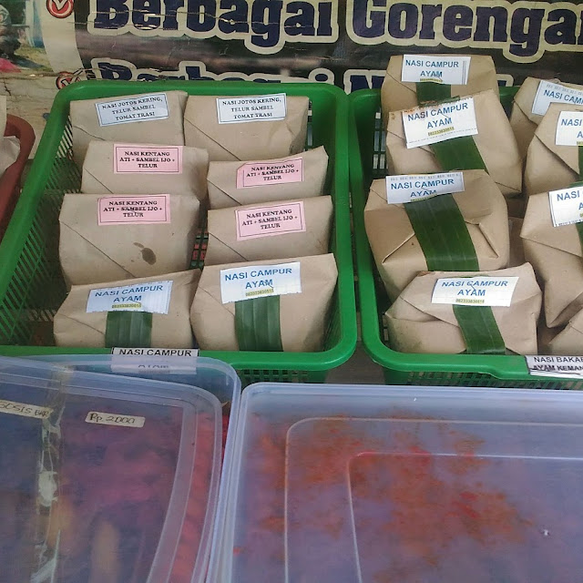 Nasi Campur Ayam Dan Nasi Kentang Telur