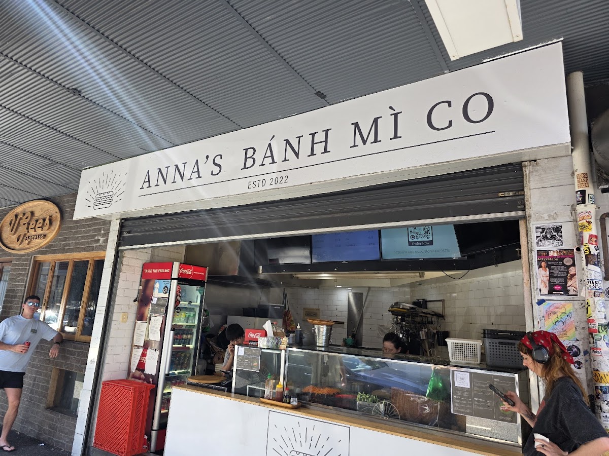 Anna's Banh Mi Co