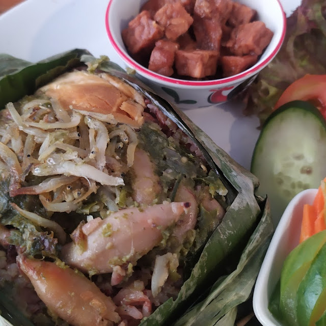 Nasi Bakar Cumi