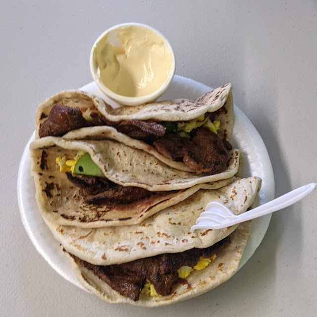 Baleadas Con Carne Asada