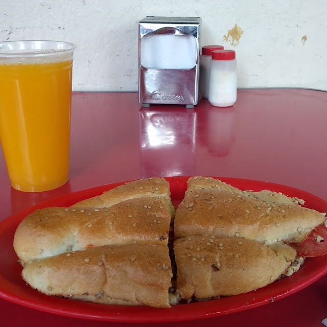 Torta de Pollo Con Queso
