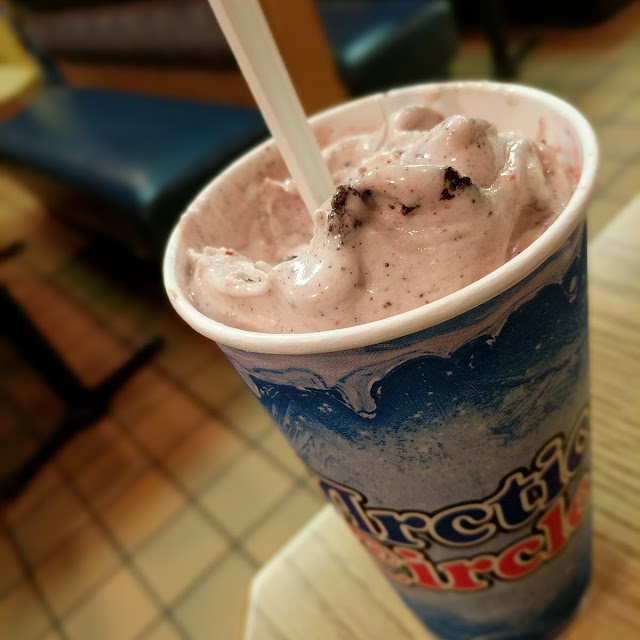 Strawberry Oreo Shake