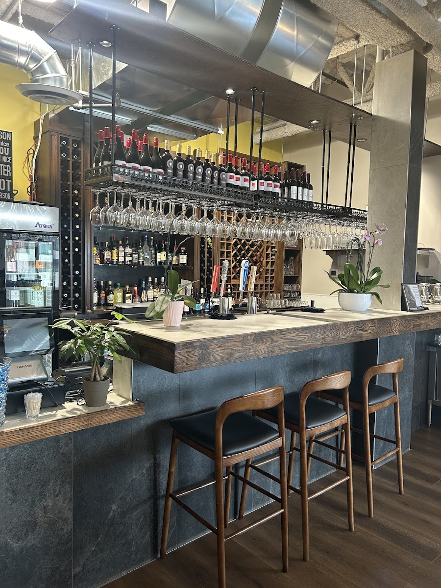 Ariston Estiatorio & Wine Bar