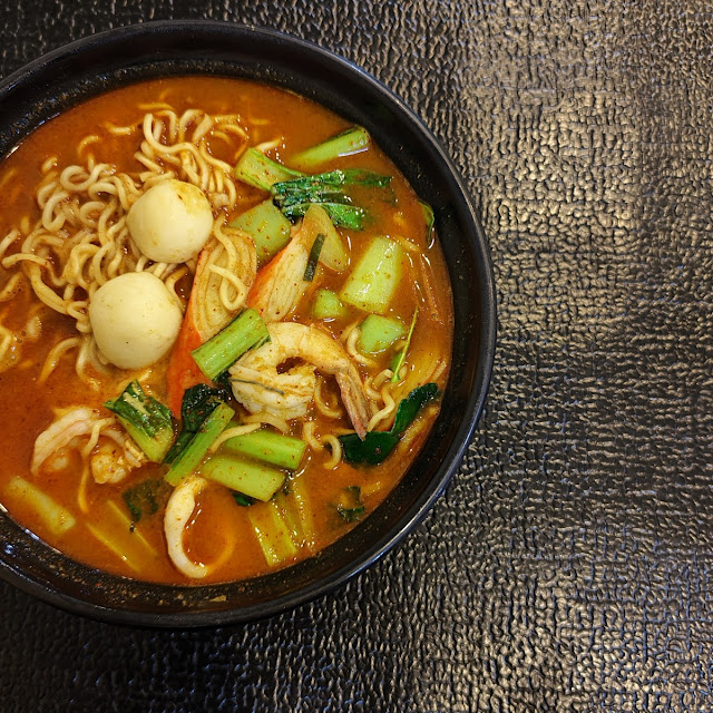 Tomyam Maggie Soup