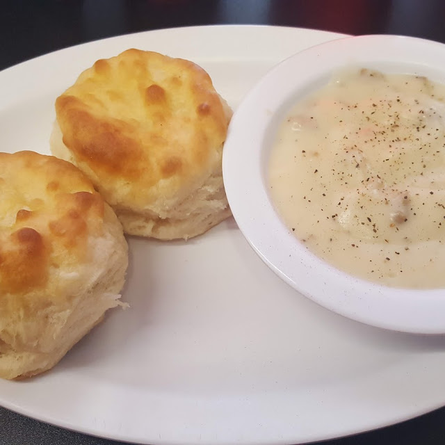 Side Biscuits and Gravy