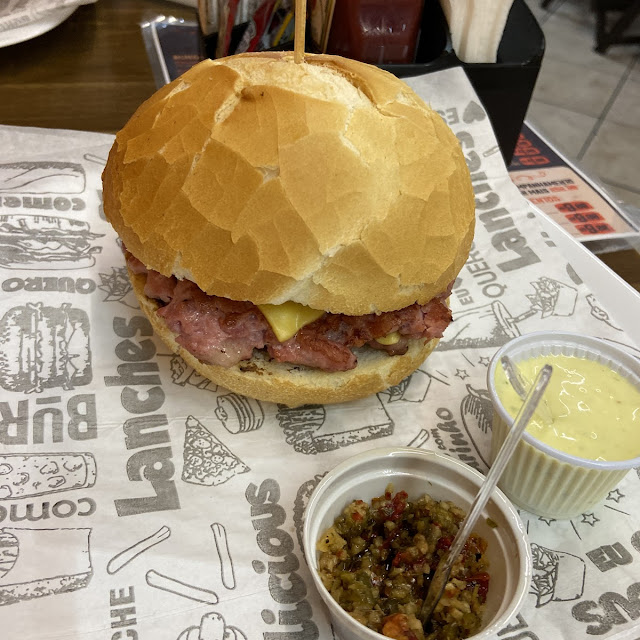 Hamburger de Linguiça