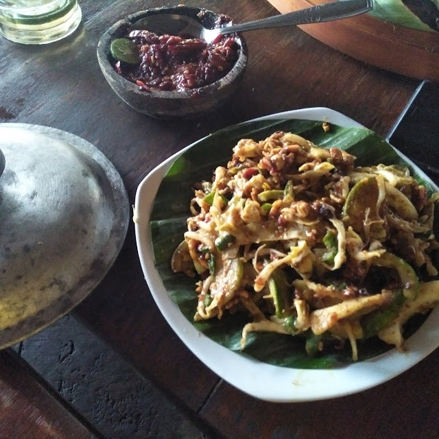 Karedok Campur